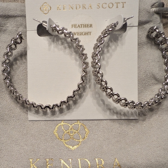 Kendra Scott Jewelry - Kendra Scott Fallyn Hoop Earrings Silver